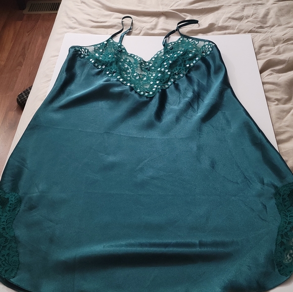 Potpourri Vintage lace silky nightgown slip -Size Medium - Picture 8 of 11